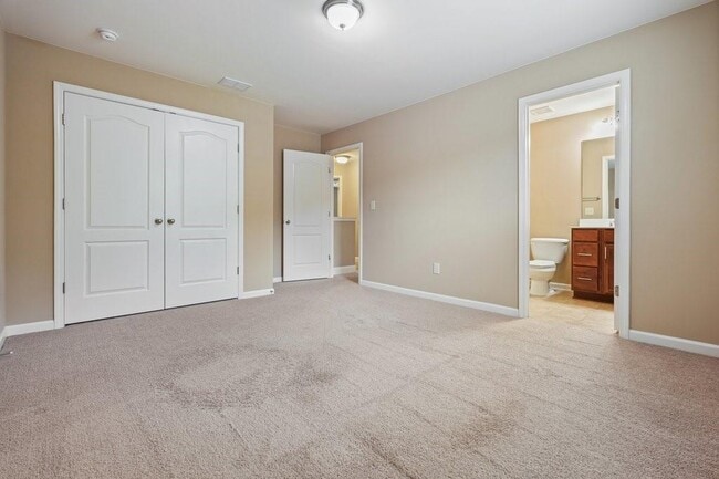 Building Photo - 1010 Chelsey Way