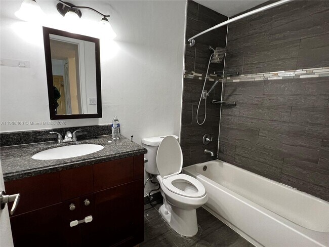 Building Photo - 1245 SW 46th Ave