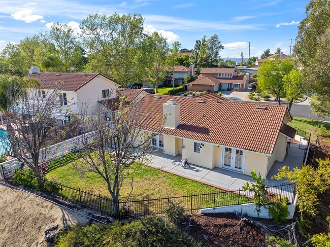 Building Photo - Updated 3-Bedroom Home with Modern Upgrade...
