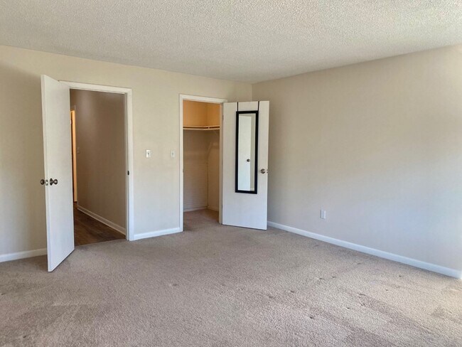 Building Photo - 309 Pawtucket Blvd