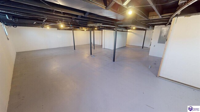 Building Photo - 818 Otter Creek Rd