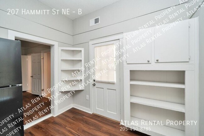Building Photo - 207 Hammitt St NE