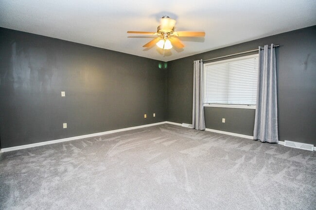 Building Photo - Beautiful Single Family Home located in South Columbia
