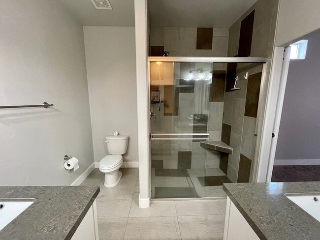 Building Photo - Beautiful 3 Bedroom Home in Gated Community!