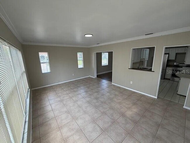 Building Photo - 1931 Staunton Ave