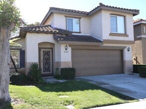 Building Photo - 3Bed/2.5Bath in Oceanside~ Ventana