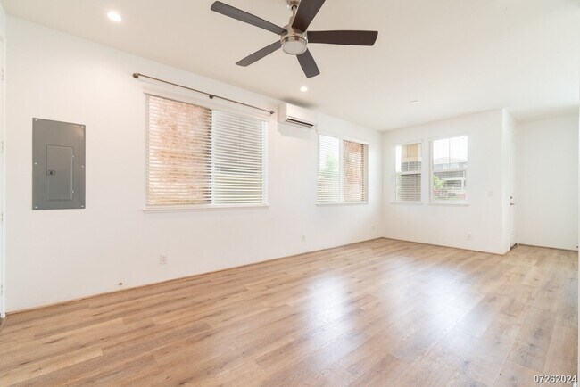 Building Photo - 3 Bed 2.5 Bath home in Koa Ridge