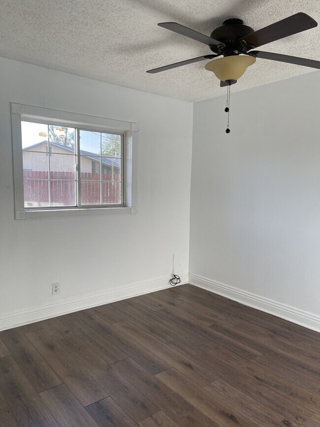 Building Photo - 82281 Rebecca Ct
