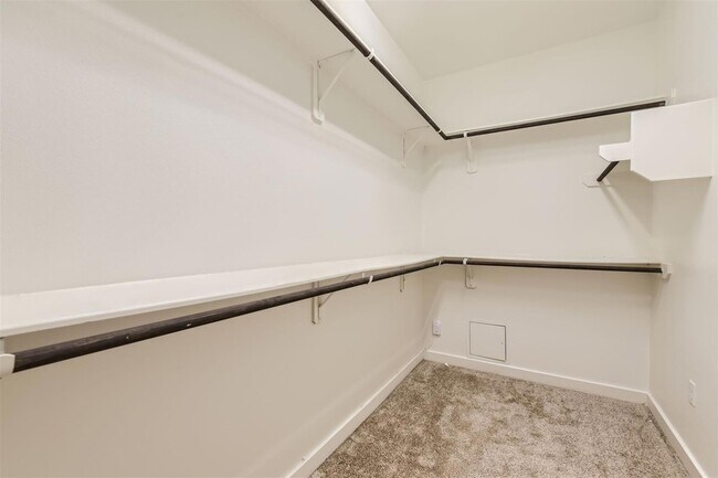 Building Photo - 8313 Spire View