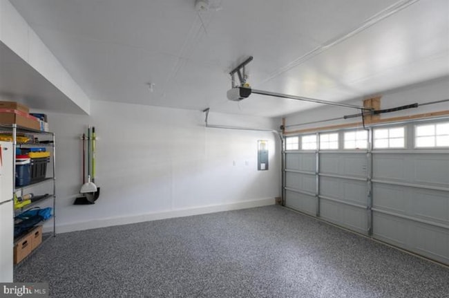 Building Photo - 35302 Wright Way