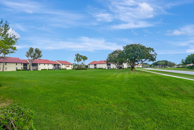 Building Photo - 6025 Parkwalk Dr