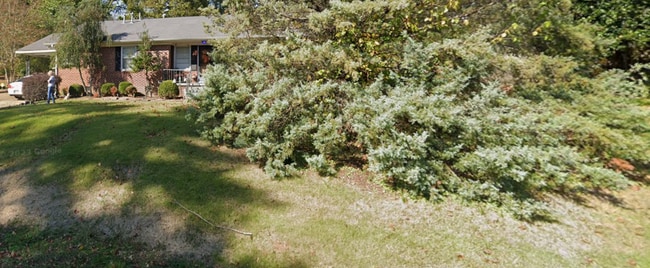 Building Photo - 65 Beechwood Dr