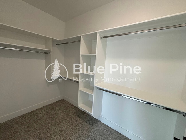 Building Photo - 1375 Latah Ave