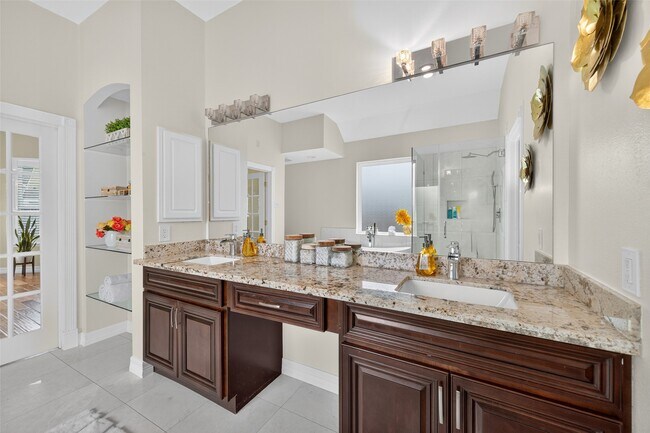 Building Photo - 7203 Thornmeadow Ln