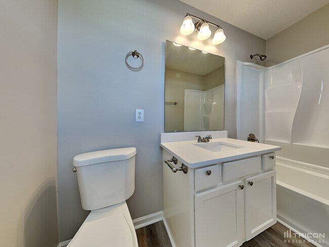 Building Photo - 100 Sandpine Cir
