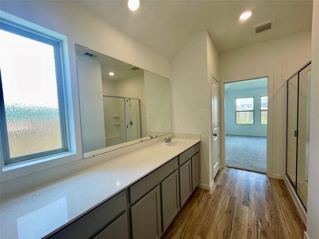 Building Photo - 17202 Coppice Oak Dr