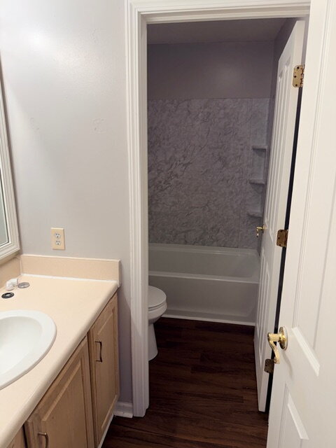 Building Photo - "Charming 4-Bed Oasis on Kidwell Court – Spacious Living with 2.5 Baths in Indianapolis!"