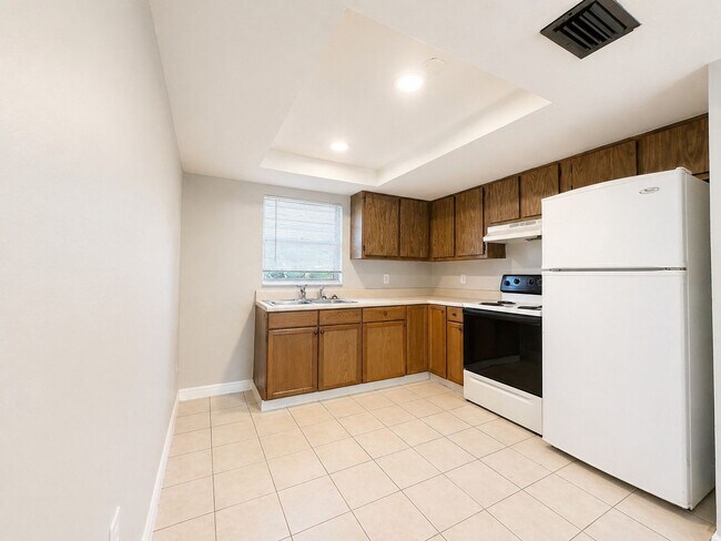 Building Photo - 5459/5461 Eleventh Ave