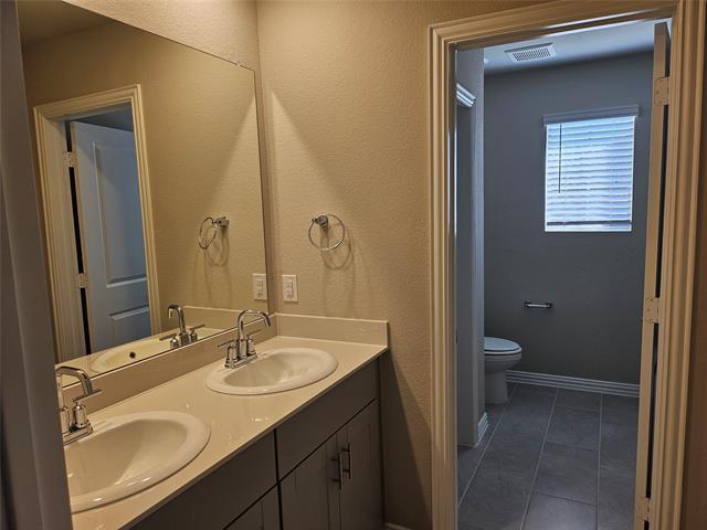 Building Photo - 211 Quarry St