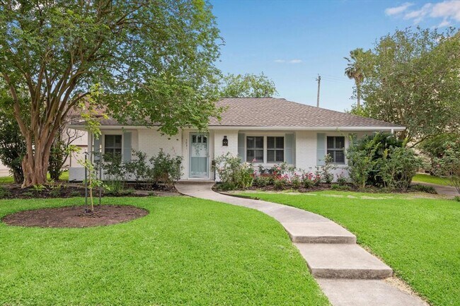 Primary Photo - 3831 Linklea Dr