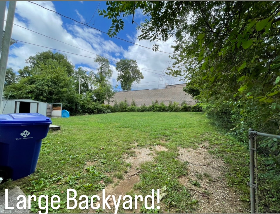 Building Photo - 108 Woodmont Cir