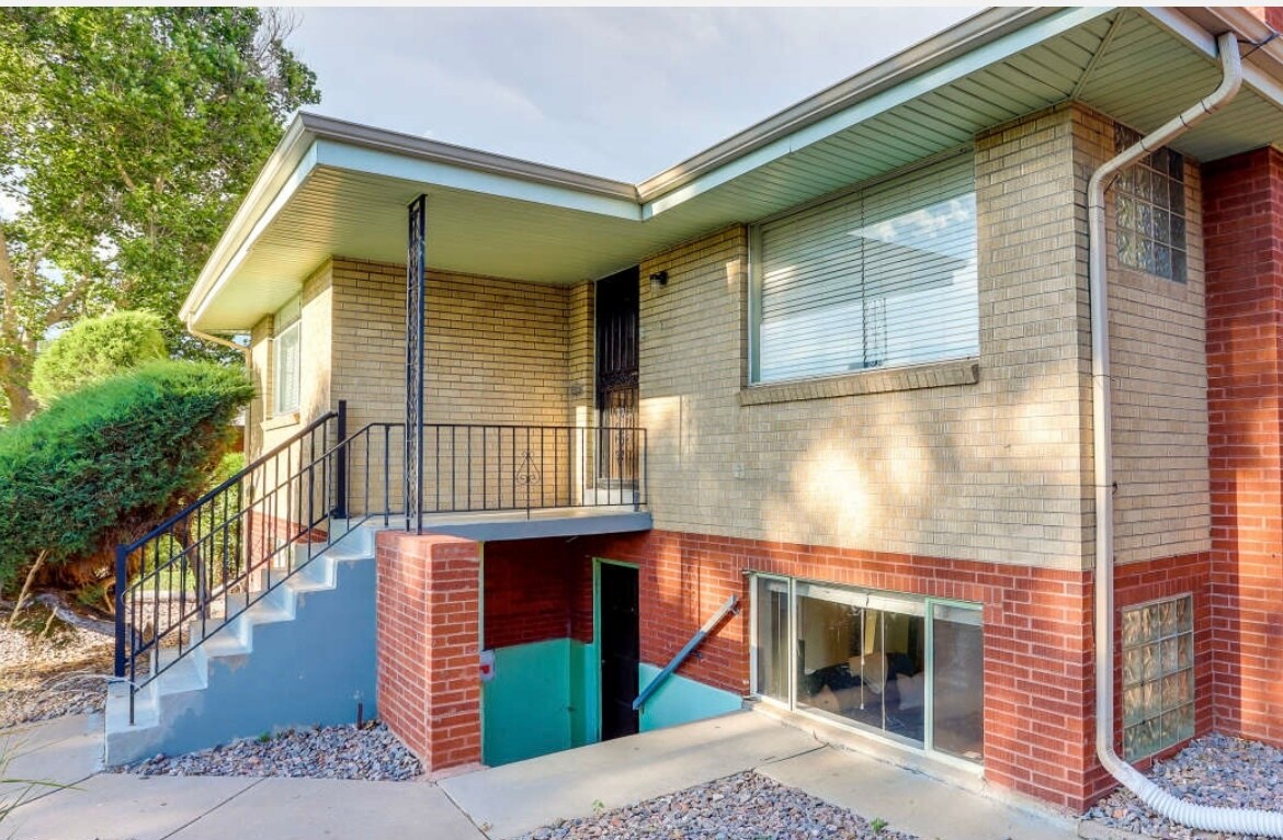 Building Photo - 3350 Kearney St