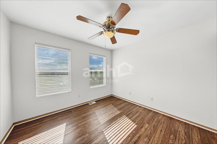 Building Photo - 9814 198th Avenue Ct E