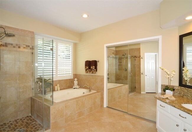Building Photo - 4103 Walnut Pond Dr
