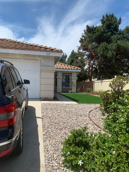 Primary Photo - 757 Duoro Dr