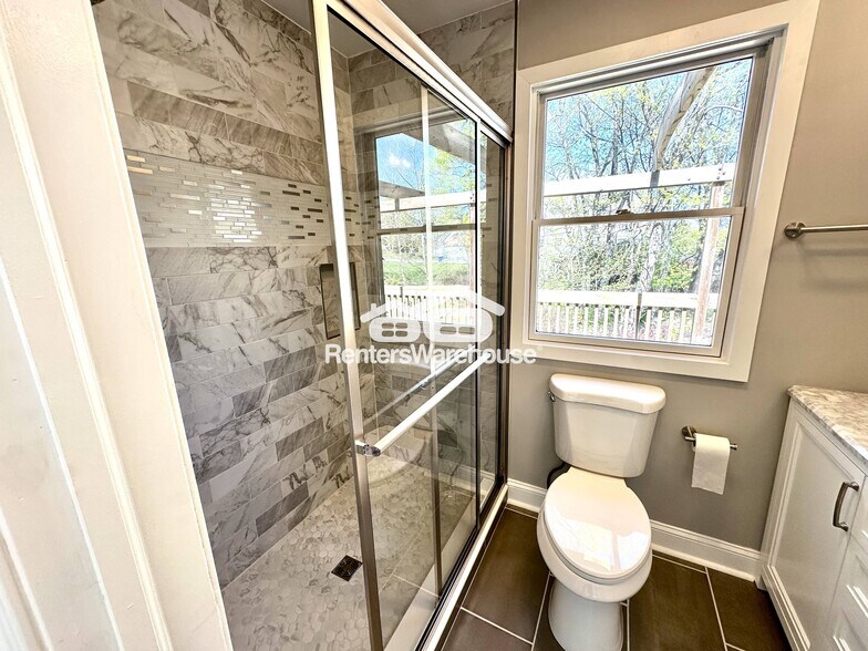 Building Photo - 4210 College Ave