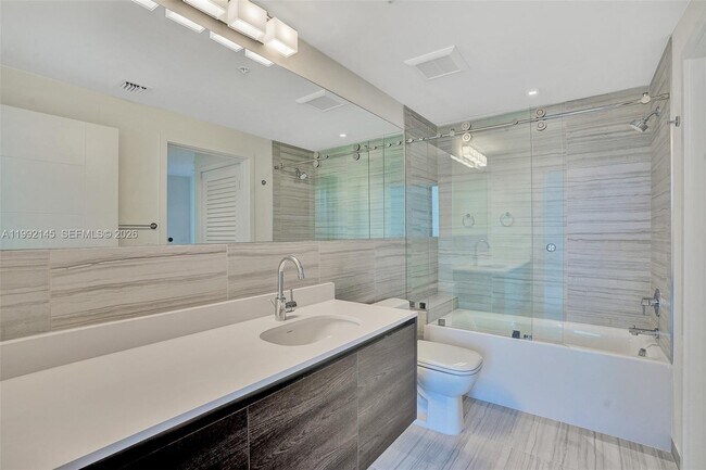 Building Photo - 301 Altara Ave