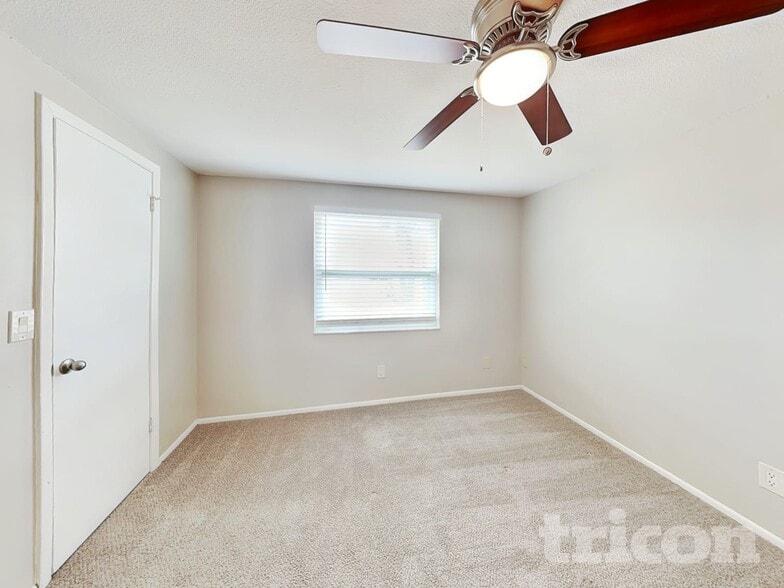 Building Photo - 8504 Willow Forest Ct