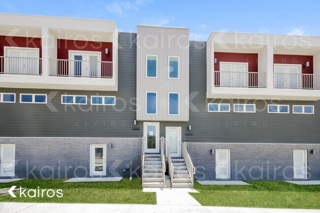 Primary Photo - 1668 S. Razorback Road