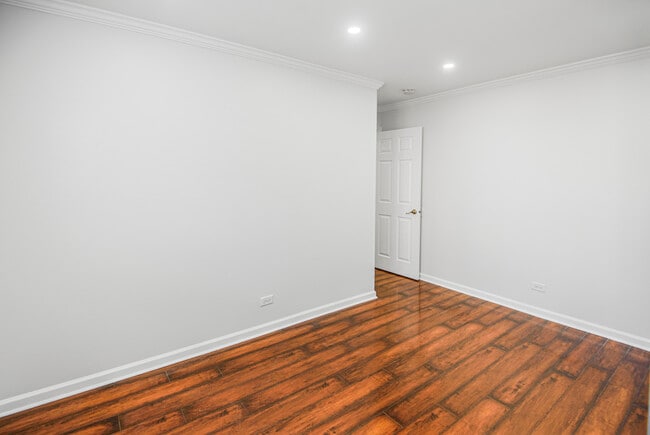 Building Photo - 1168 Middlebury Ln