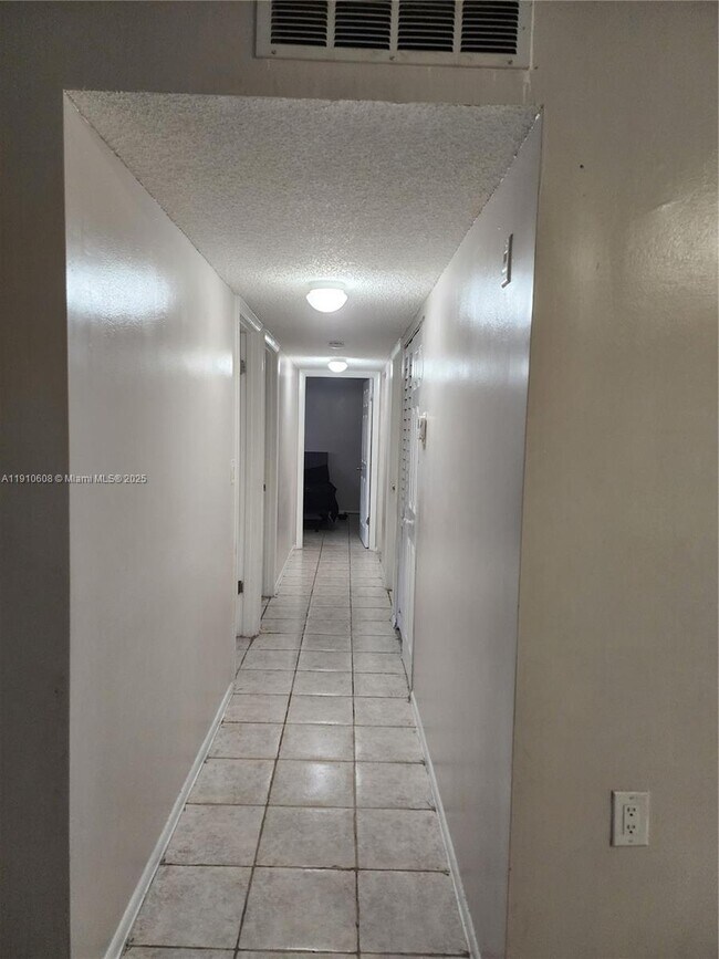 Building Photo - 1174 Lake Terry Dr