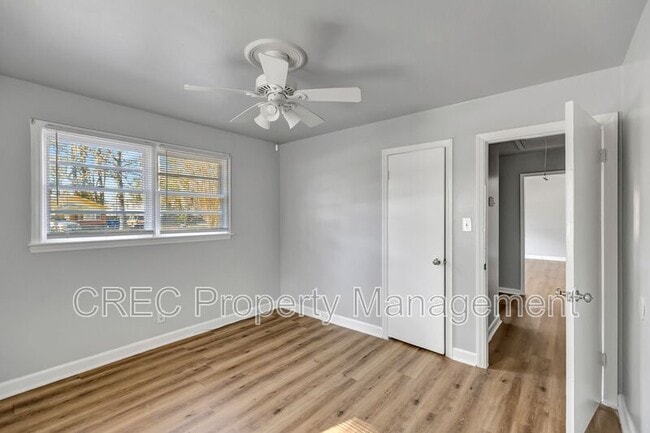 Building Photo - 848 Savage Rd