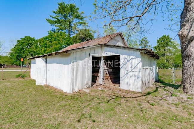 Building Photo - 218 N Lee St