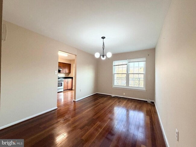 Building Photo - 203 Autumn Flower Ln