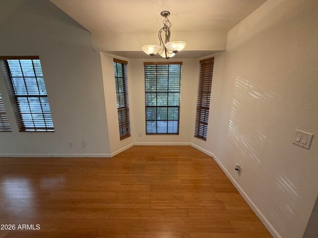 Building Photo - 2333 E Southern Ave