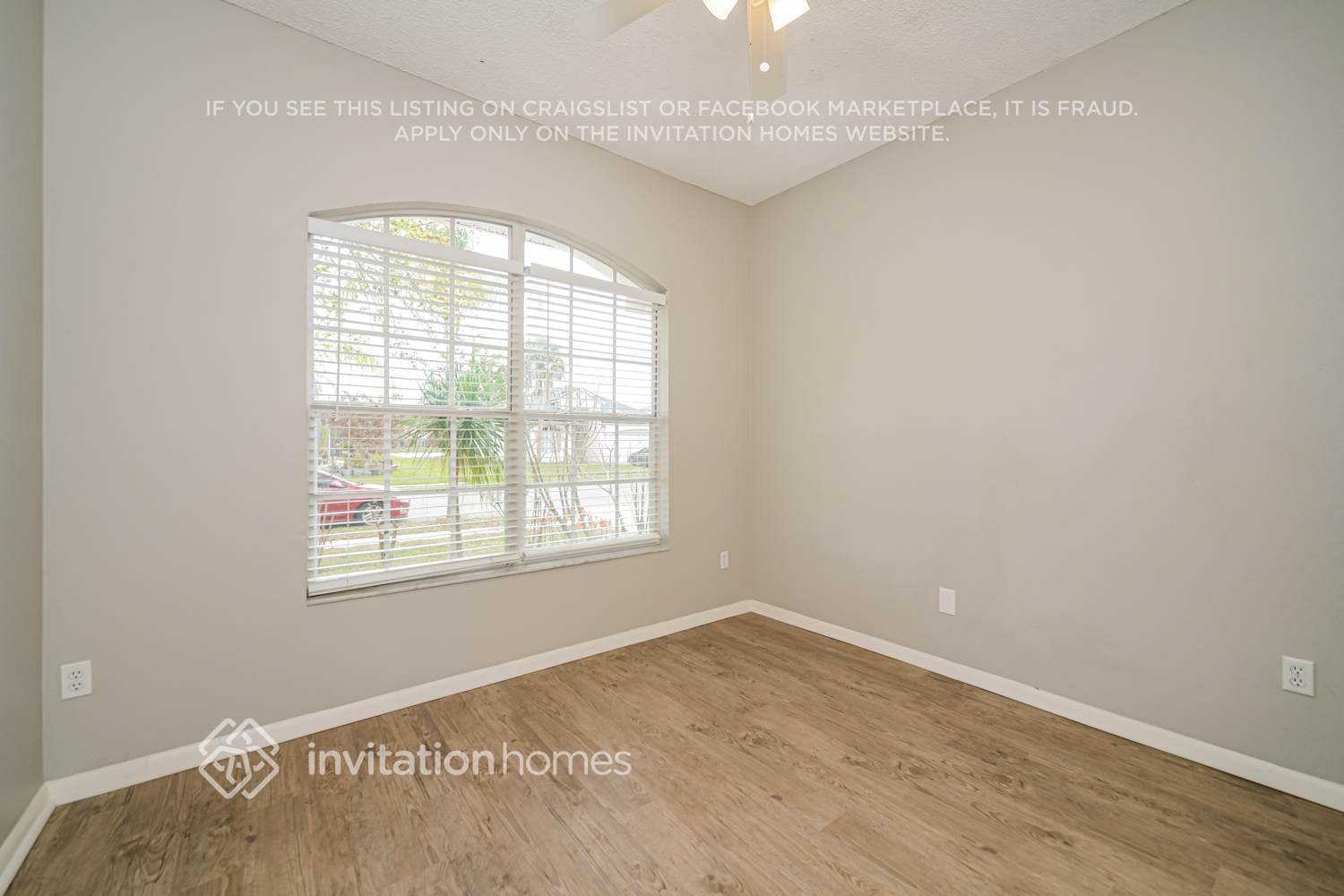 Building Photo - 1952 Bridgeview Cir