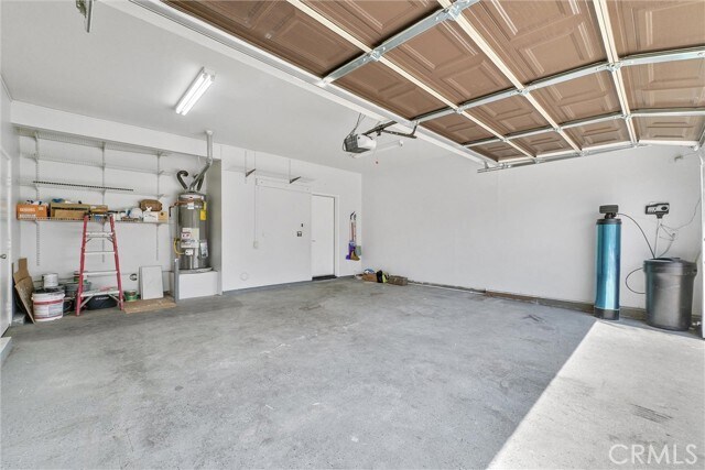 Building Photo - 962 Redtail Dr