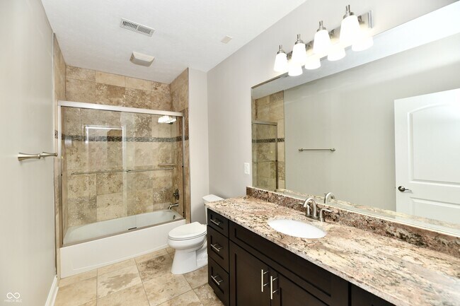 Building Photo - 8555 One W Dr