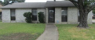 Building Photo - 1402 Coffeyville Trail