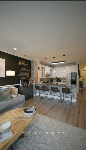 Building Photo - 16 Rivers Edge Dr