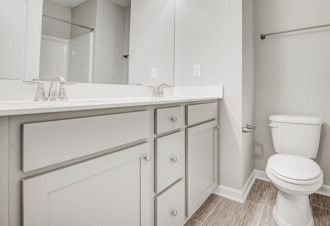 Building Photo - 4 Bedroom Townhouse for Rent in Clayton NC | Garage | Pet Friendly | Wooded View! | MOVE IN SPECI...