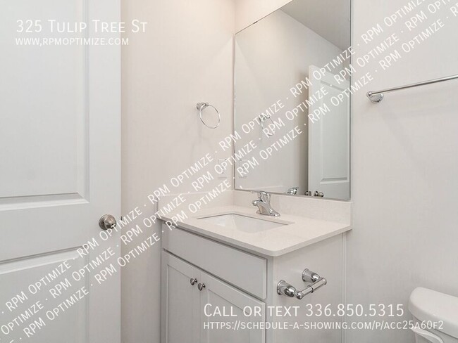 Building Photo - 325 Tulip tree St