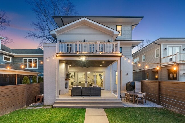 Building Photo - Luxury 12 South Living! $13,000 per month ...