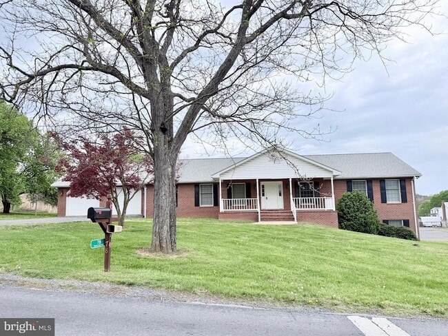 Building Photo - 78 Brook Creek Rd