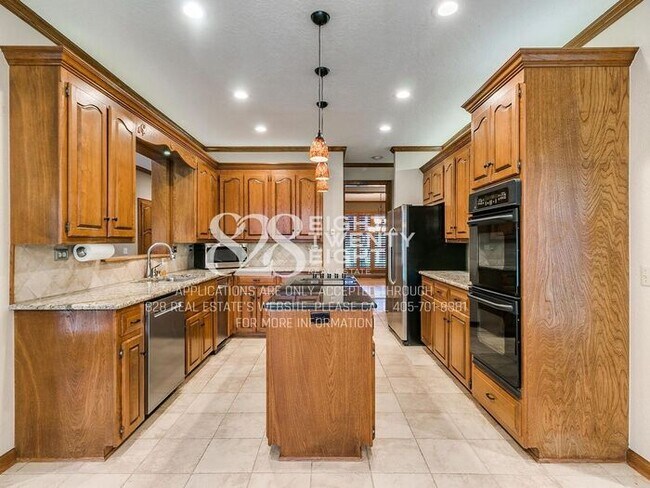 Building Photo - *Rare Find* Stunning Brookhaven 4 Bed 2.5 Bath Coming Soon - Available for end of July Move In!