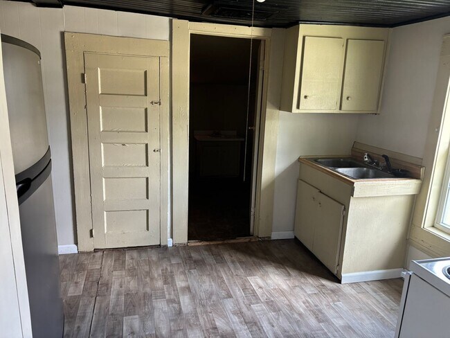 Building Photo - 1bd/1ba Apt in Leesville, SC